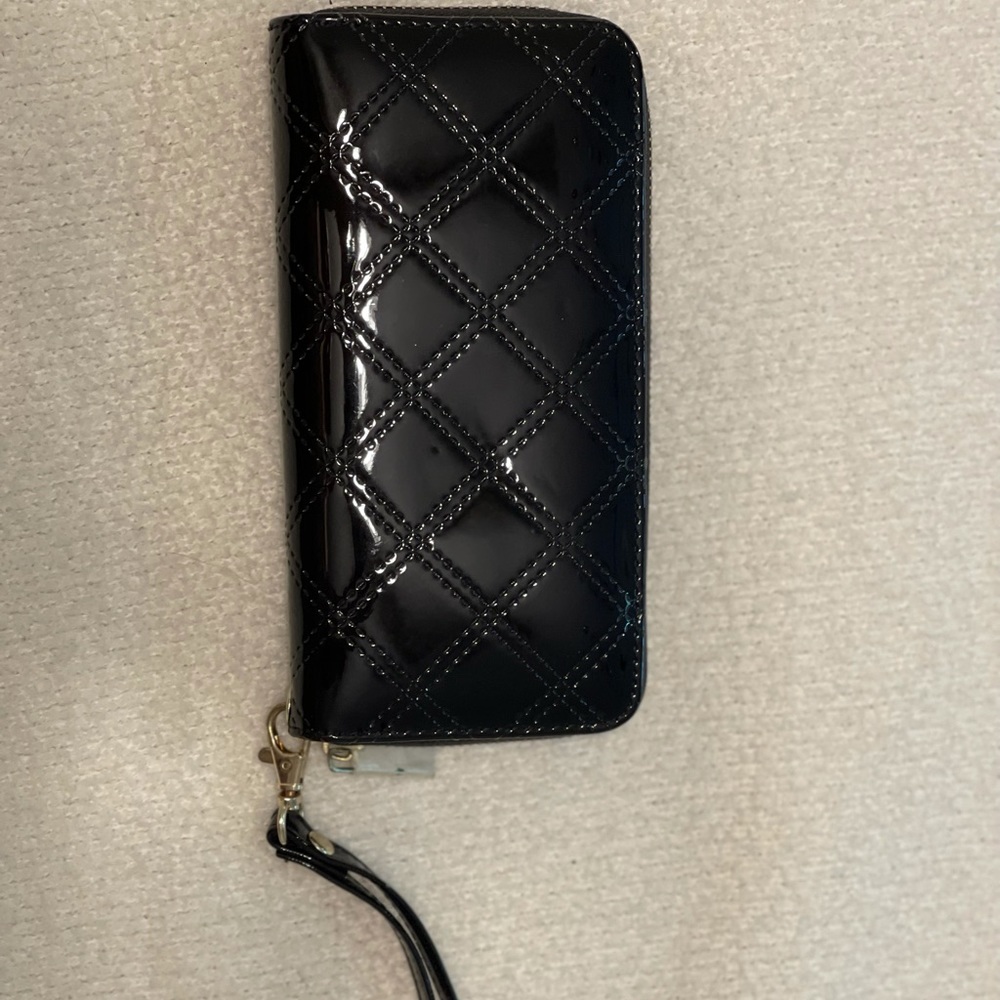 Michael Kors Black Wallet like brand new $20 - Picture 2 of 6